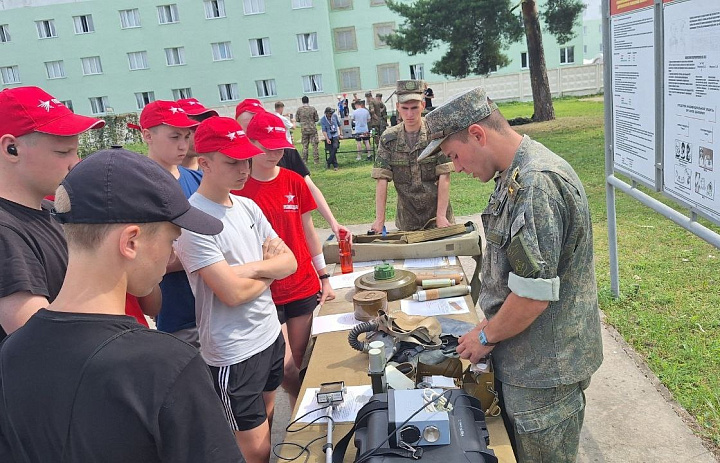 Команда средней общеобразовательной школы №19 города Челябинска на связи!