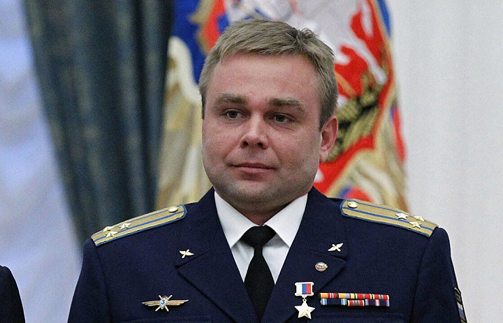 Звезда героя: Максим Викторович Сураев