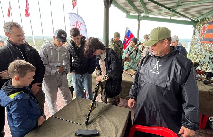 Масштабный танковый фестиваль в Чебаркуле: 15000 участников