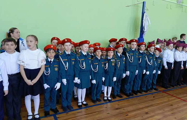 Мы рады, что можем помочь самым юным командам в муниципалитетах готовиться и проявлять себя в военно-патриотических соревнованиях.